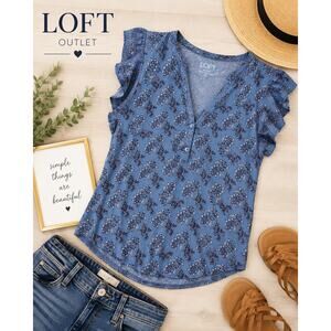 LOFT Outlet Blue Floral Flutter Sleeve Top Size Medium
